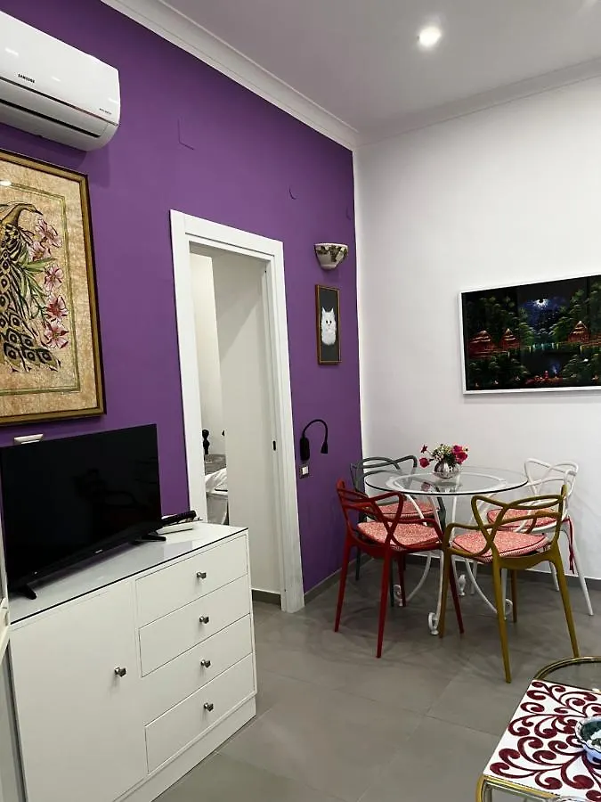 Appartamento In pieno centro storico - la casa di Anna Napoli